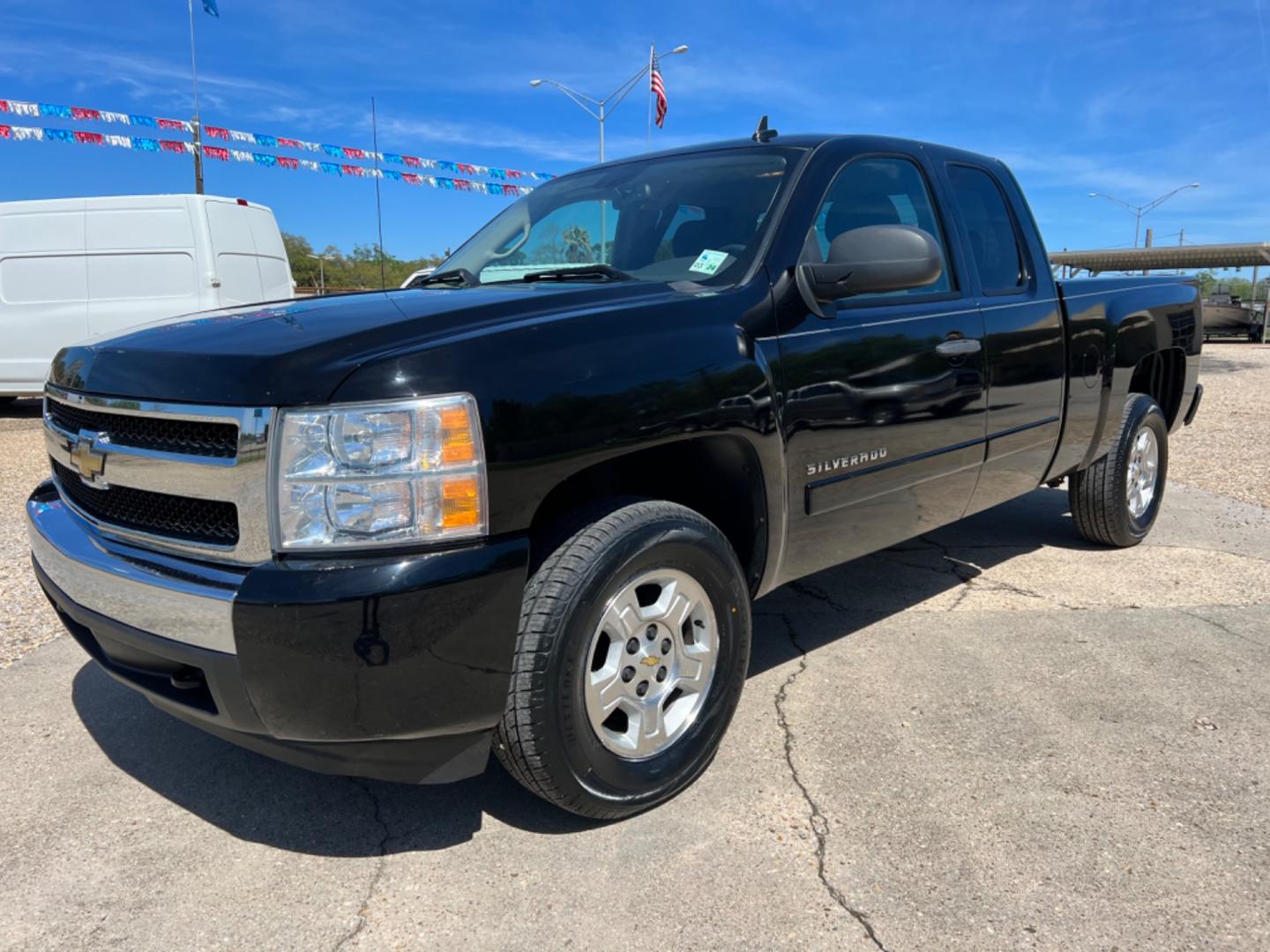 2008 Black /Gray Chevrolet Silverado 1500 LT (2GCEC19J581) with an 5.3L V8 engine, Automatic transmission, located at 4520 Airline Hwy, Baton Rouge, LA, 70805, (225) 357-1497, 30.509325, -91.145432 - 2008 Chevrolet Silverado 1500 Ext Cab LT ***One Owner*** 5.3 V8 Gas, 103K Miles, Power Windows & Locks, New Tires, Tow Pkg. NO IN HOUSE FINANCING. FOR INFO PLEASE CONTACT JEFF AT 225 357-1497 CHECK OUT OUR A+ RATING WITH THE BETTER BUSINESS BUREAU WE HAVE BEEN A FAMILY OWNED AND OPERATED BUSINESS A - Photo#0